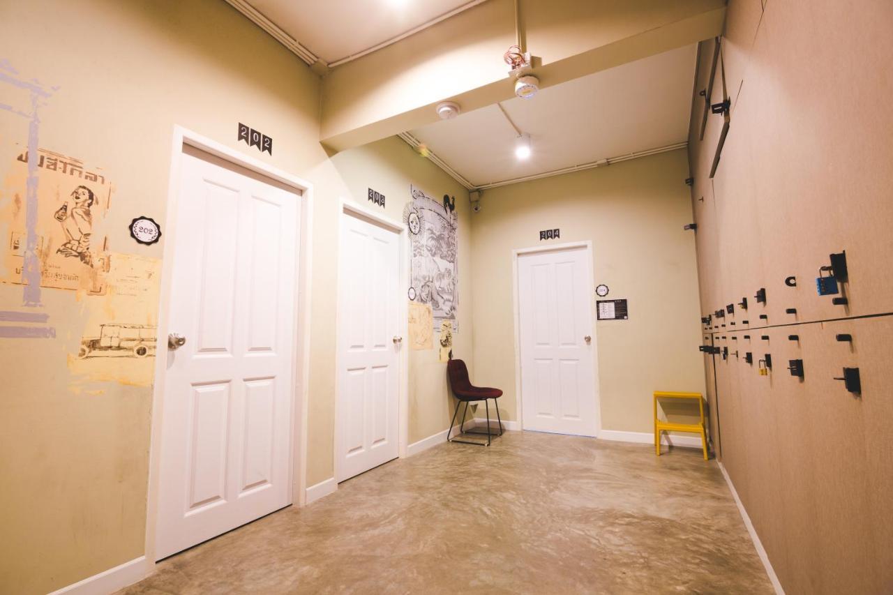 D Hostel Bangkok Exterior photo